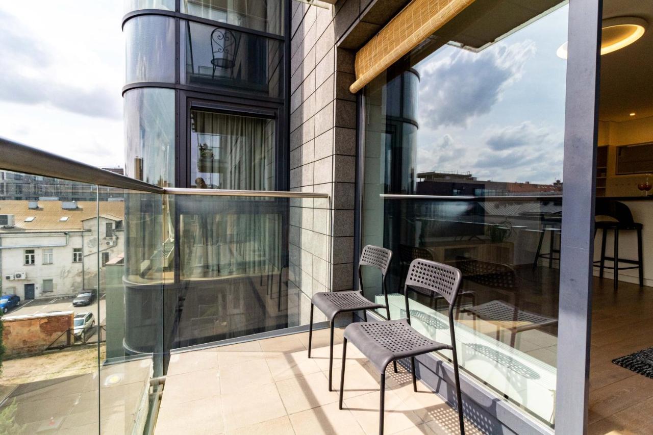 Cohost I Sunny Center Apt, Covered Parking, Balcony & Self Check-In Каунас Экстерьер фото